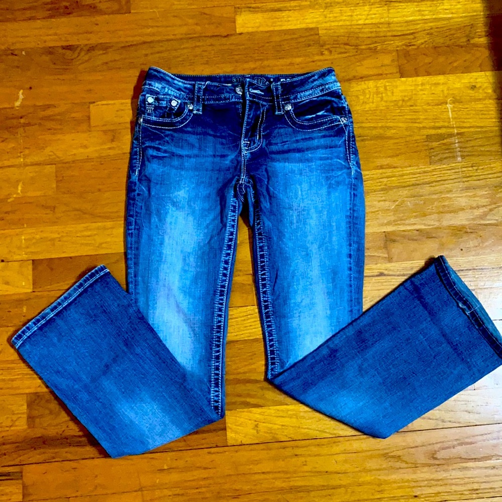 Miss Me signature boot jeans. Blue stone wash. 27W/31L